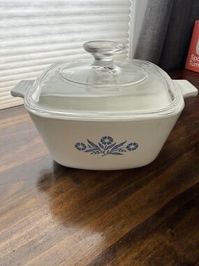 Corningware White Casserole with Blue corn, flour Motif and Glass Lid and 1 3/4q